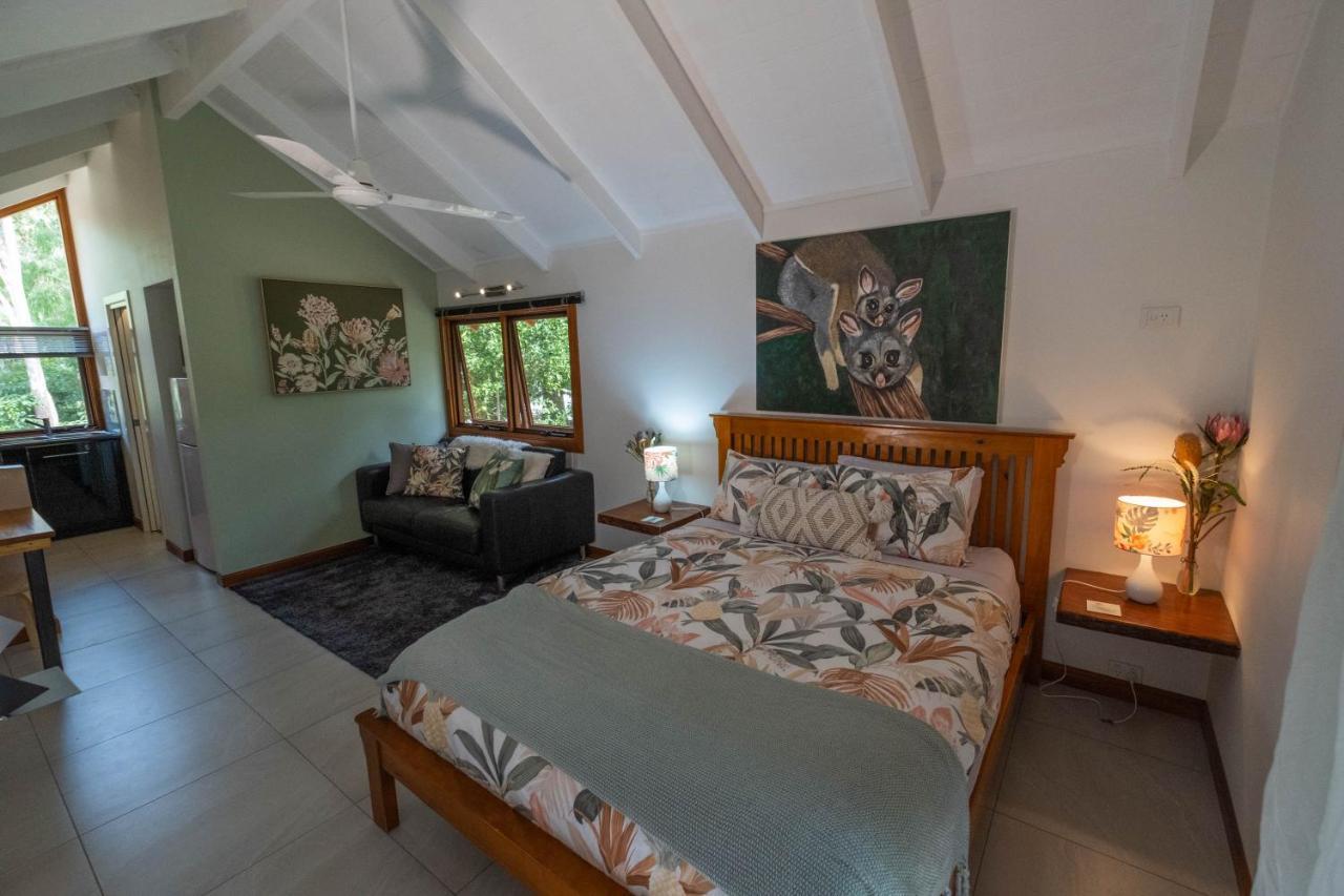Airlie Beach Eco Cabins - Adults Only Екстер'єр фото