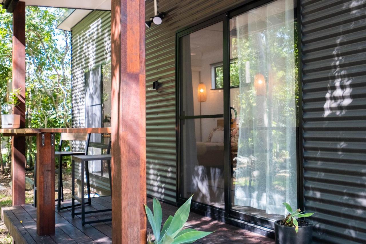 Airlie Beach Eco Cabins - Adults Only Екстер'єр фото