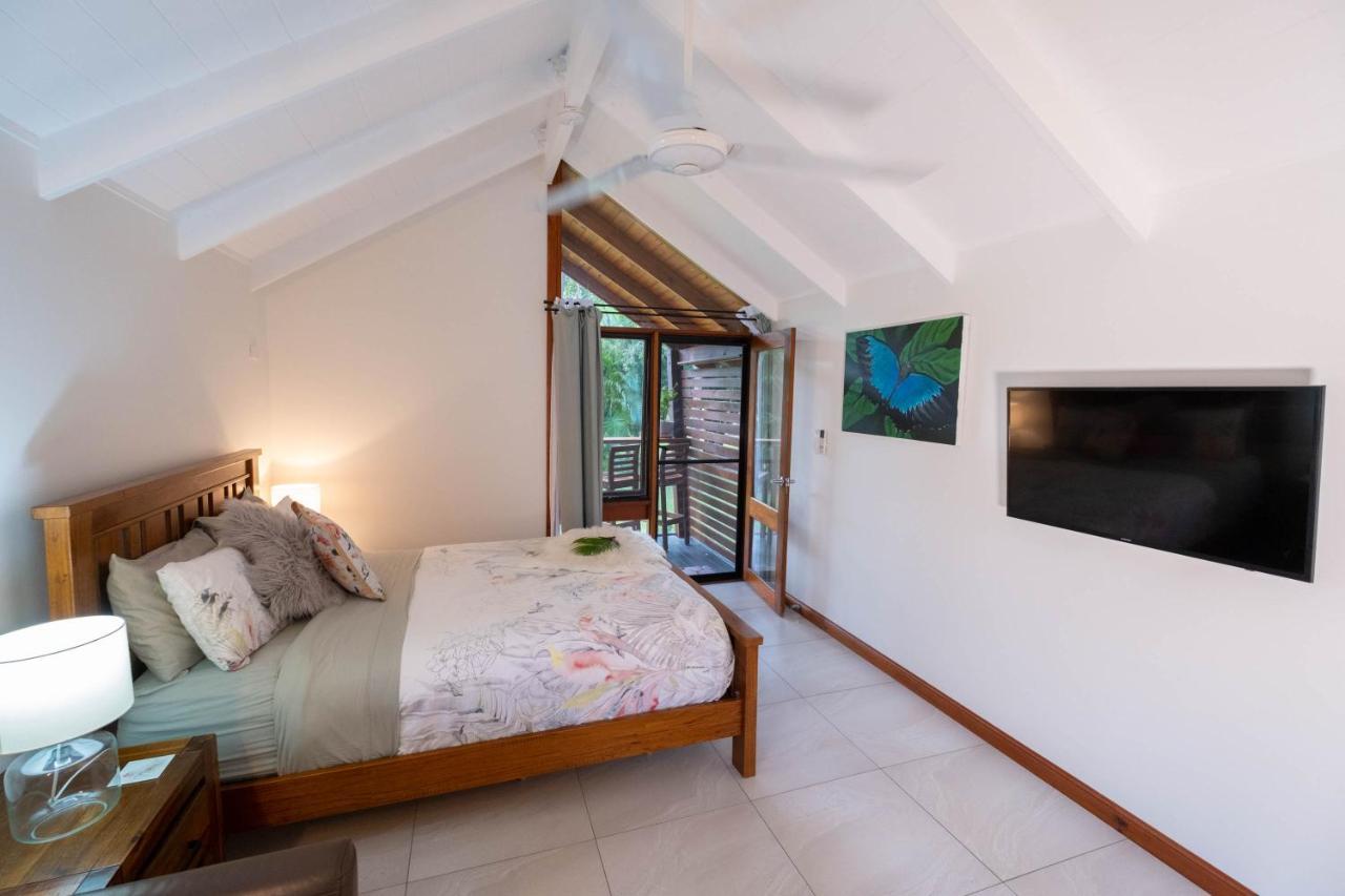 Airlie Beach Eco Cabins - Adults Only Екстер'єр фото