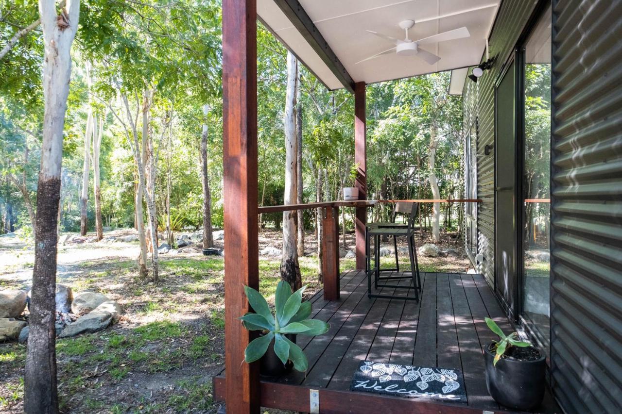 Airlie Beach Eco Cabins - Adults Only Екстер'єр фото