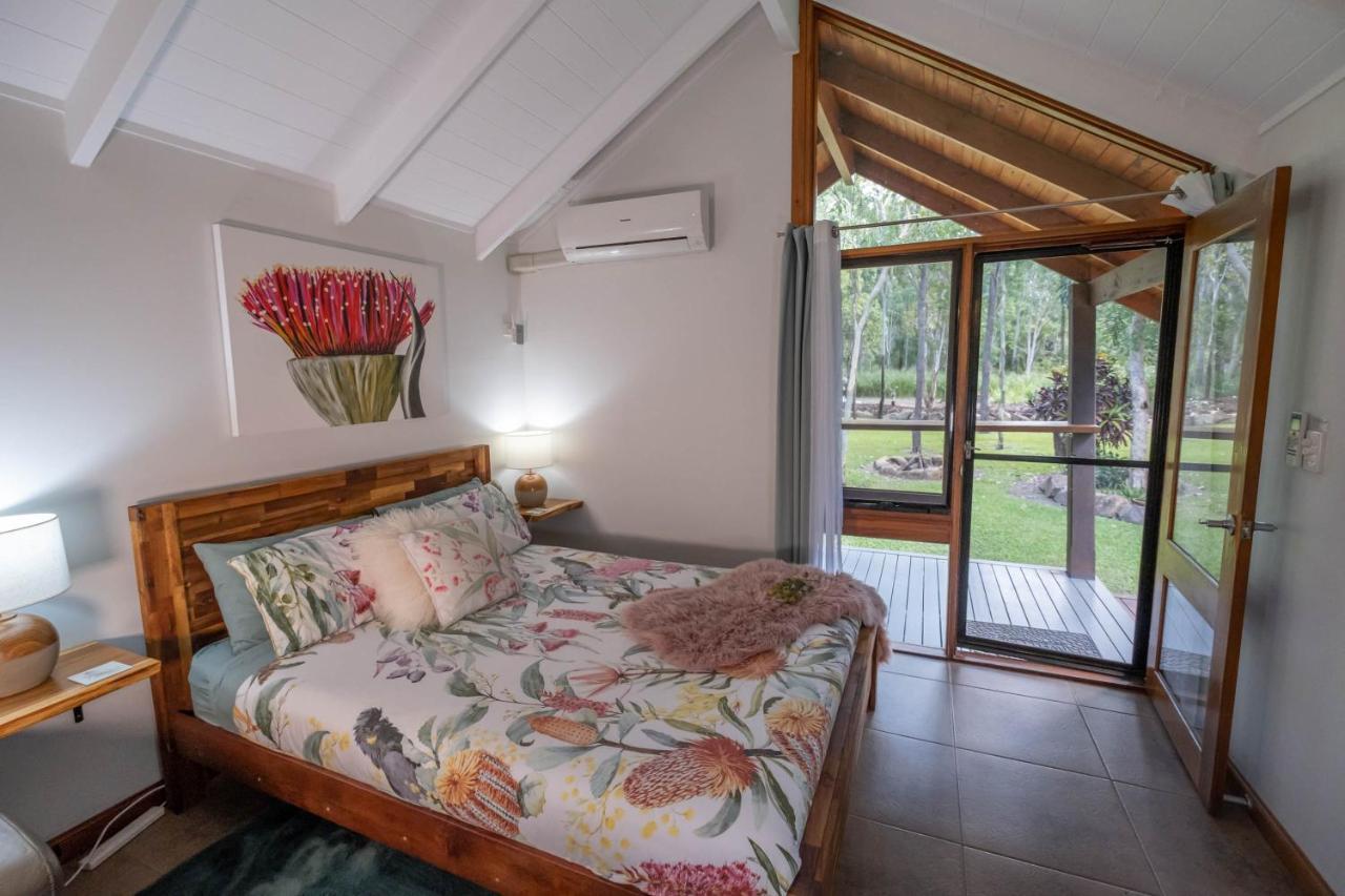 Airlie Beach Eco Cabins - Adults Only Екстер'єр фото